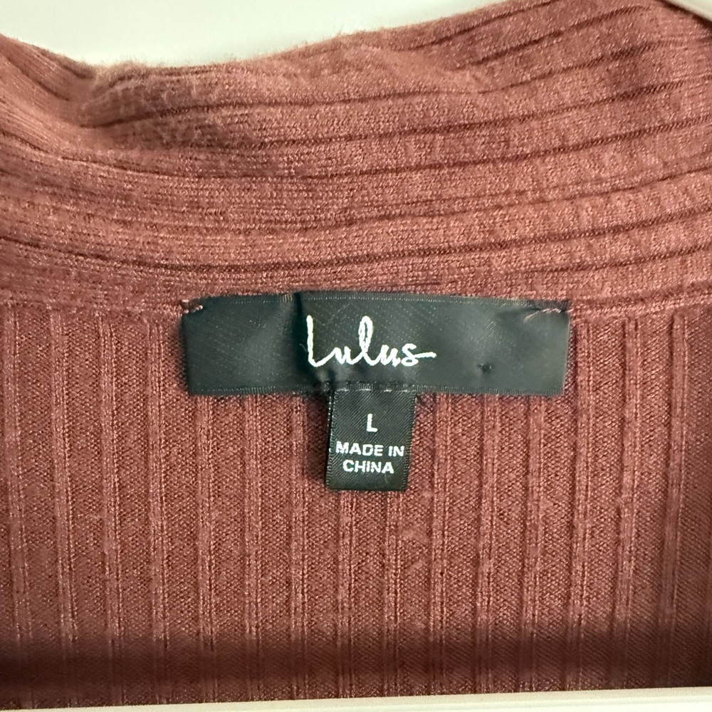 Lulu's Button Down Ribbed Top in Rust - Picture 3 of 3